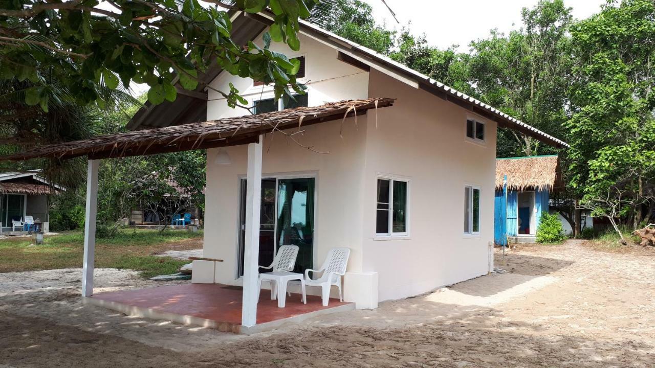 Hotel Phayam Friends Koh Phayam Exterior foto